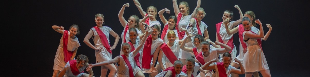 Showdance beginners_cropped